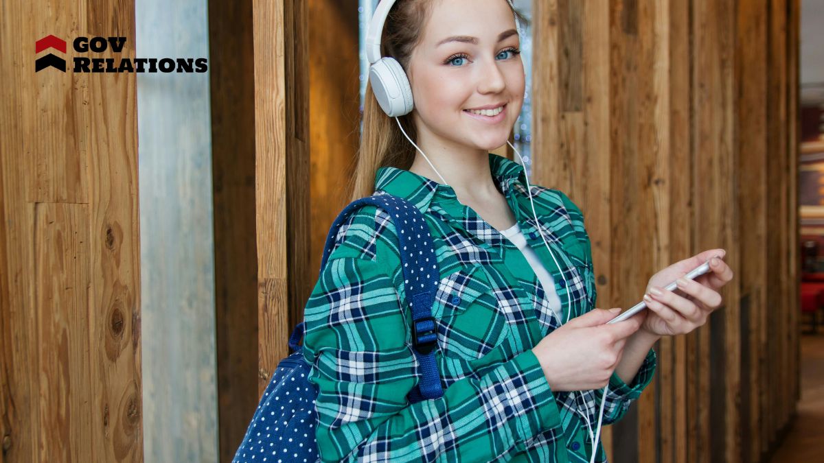 Direct Unsubsidized Loans for Federal Colleges